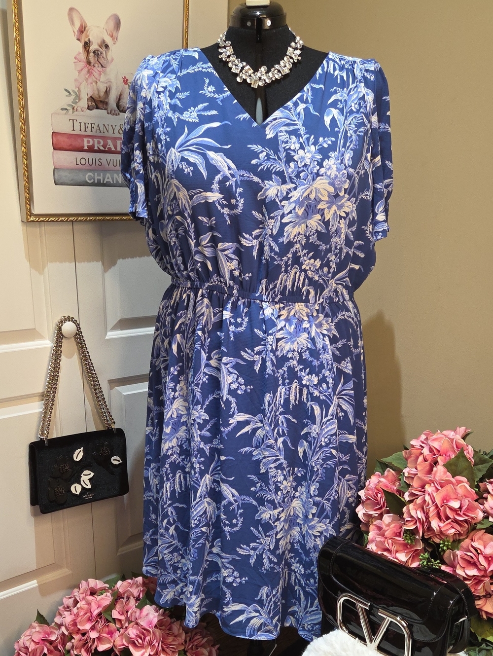 Nwot 20W $168 Talbots Blue and White Floral V-Neck Midi Dress